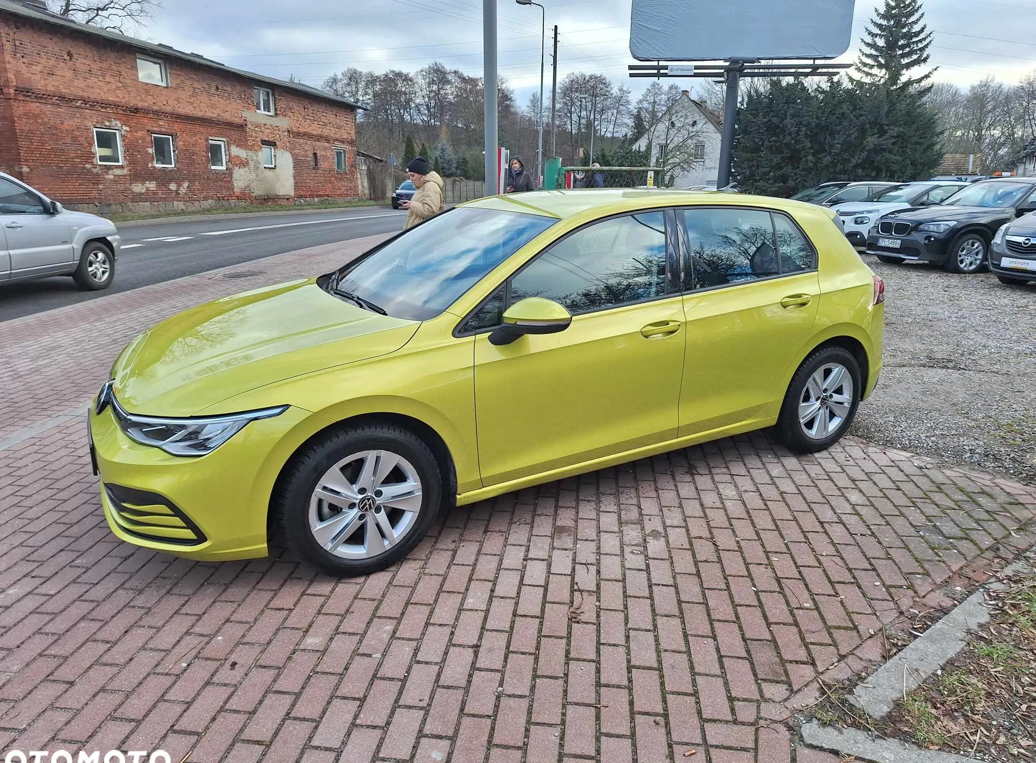 Volkswagen Golf cena 71900 przebieg: 56000, rok produkcji 2020 z Tomaszów Lubelski małe 106